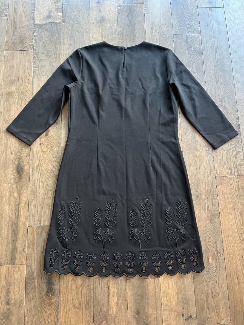 J.McLaughlin Indira Eyelet Dress NWT Black Size L Workwear Chic - Picture 5 of 8